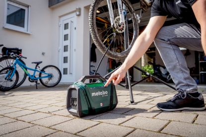 Slika BATERIJSKI KOMPRESOR AK 18 Multi METABO